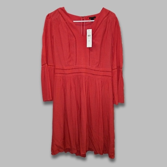 Ann Taylor Fit & Flare Dress Bell Sleeve V-Neck Back Zipper Pink Coral Sz 2 NWT - Picture 3 of 8